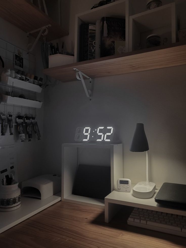 3D LED Digital Alarm Clock/Table Calendar